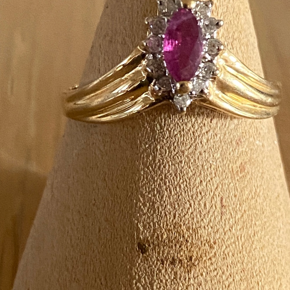 Beautiful Solid 14k Yellow Gold / Ruby /Diamond - image 3